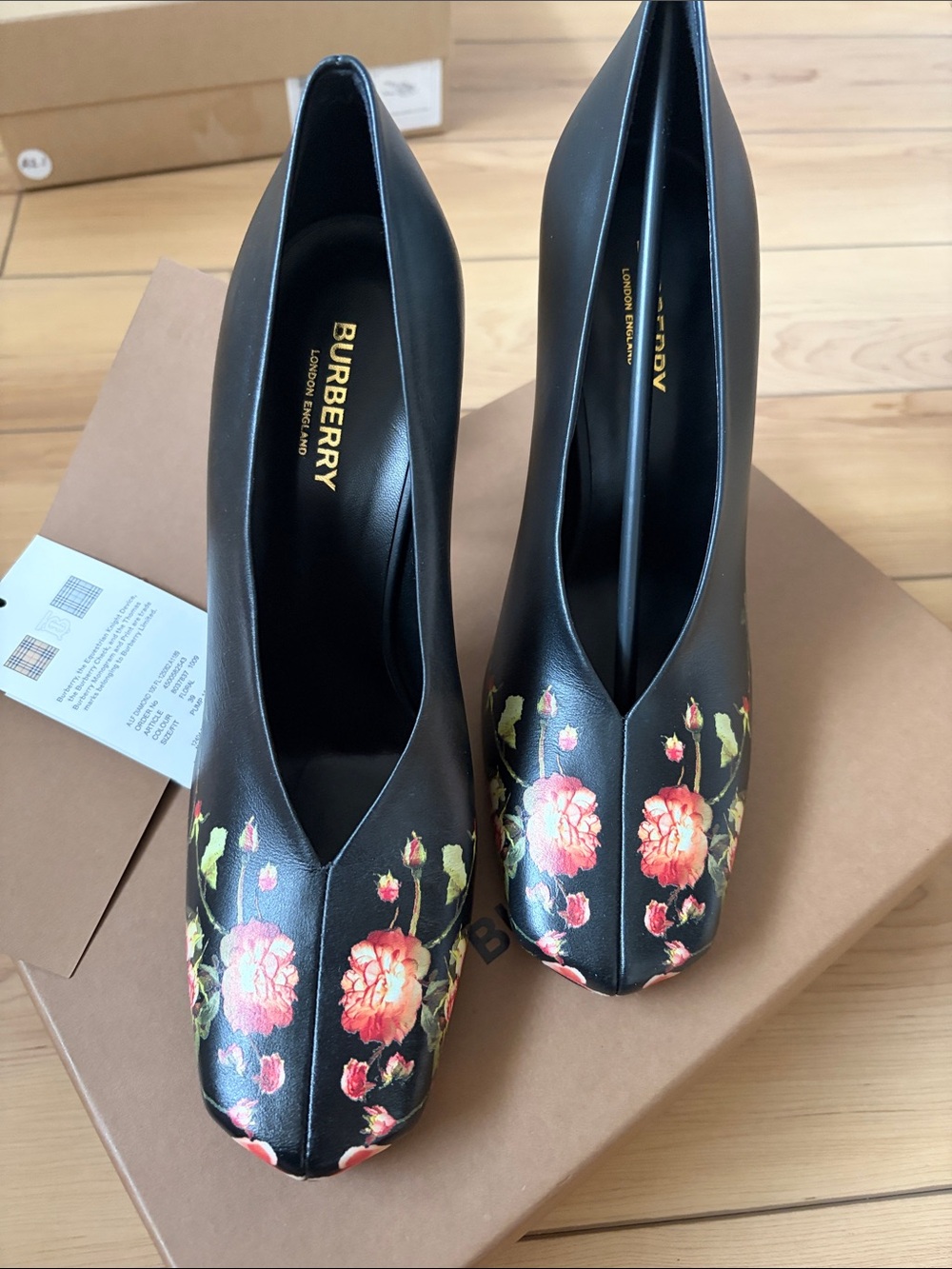 New Burberry Diamond Floral Heels size 39